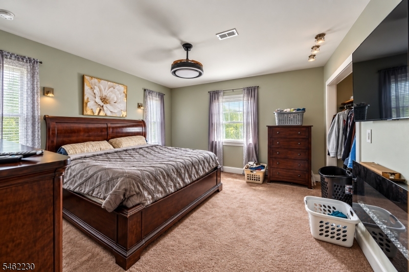 17 Porter Avenue Newark NJ 07112
