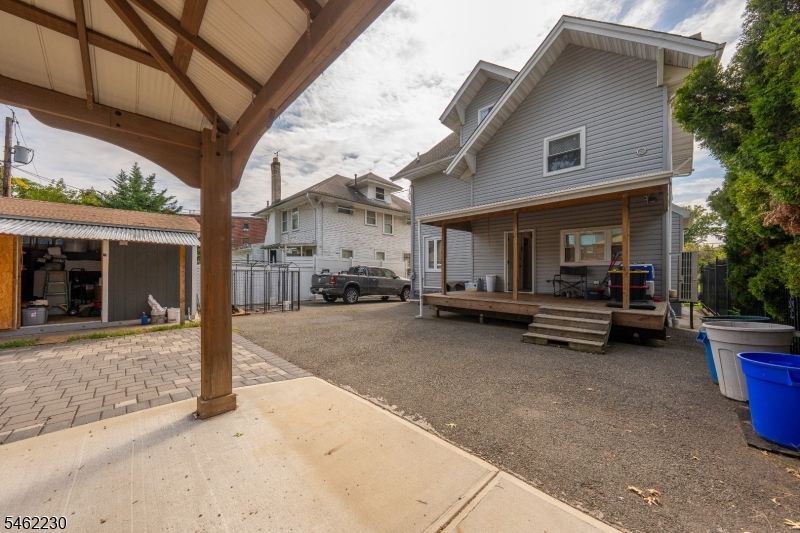 17 Porter Avenue Newark NJ 07112