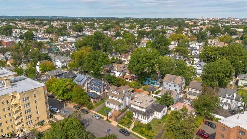 17 Porter Avenue Newark NJ 07112