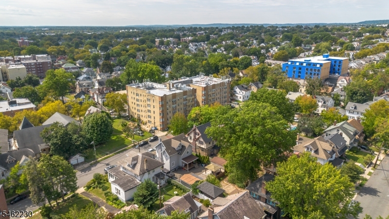 17 Porter Avenue Newark NJ 07112