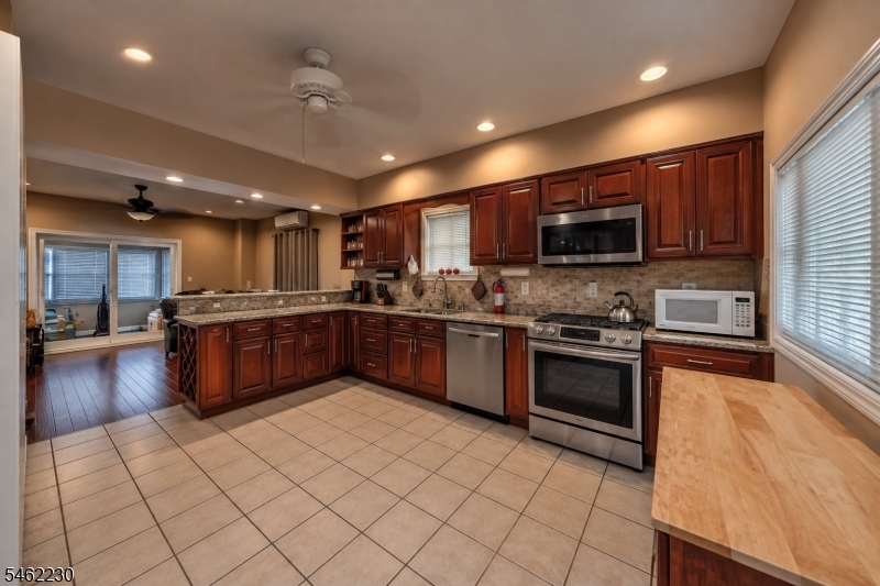 17 Porter Avenue Newark NJ 07112