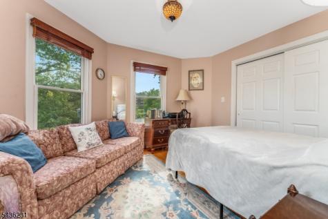 19 Bonnell Street Flemington NJ 08822