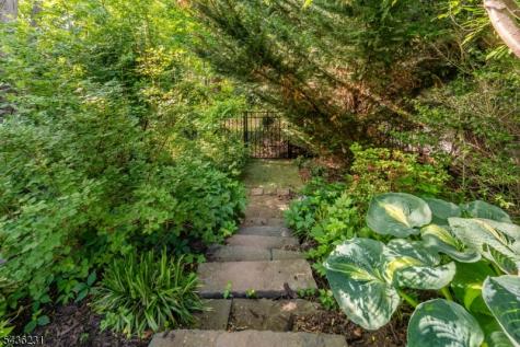 19 Bonnell Street Flemington NJ 08822