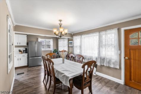938 Maple Avenue Stillwater NJ 07860