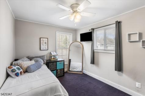 938 Maple Avenue Stillwater NJ 07860