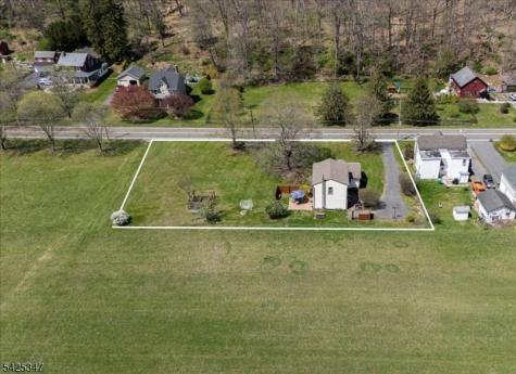938 Maple Avenue Stillwater NJ 07860