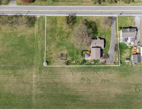 938 Maple Avenue Stillwater NJ 07860