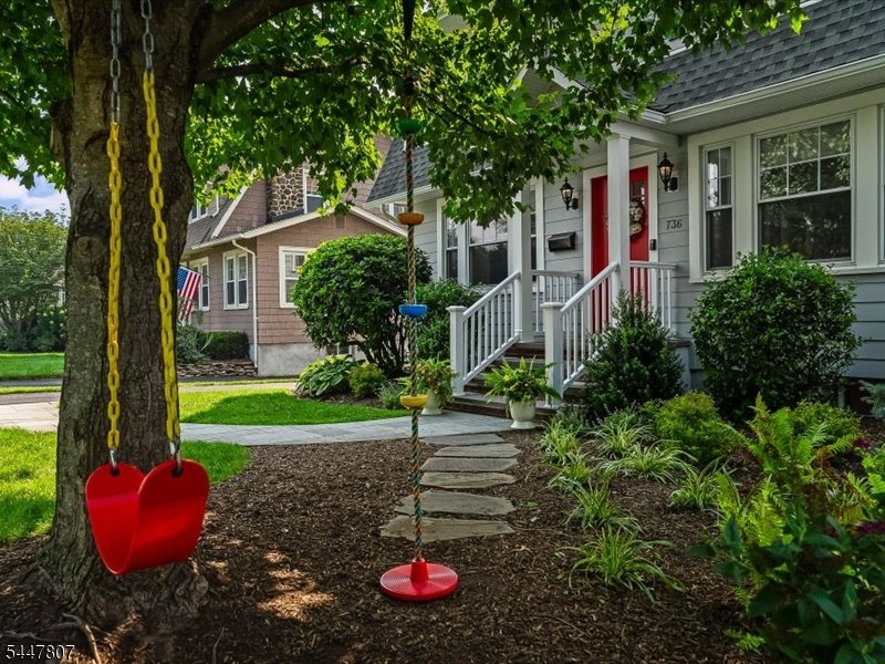 736 Fairacres Avenue Westfield NJ 07090