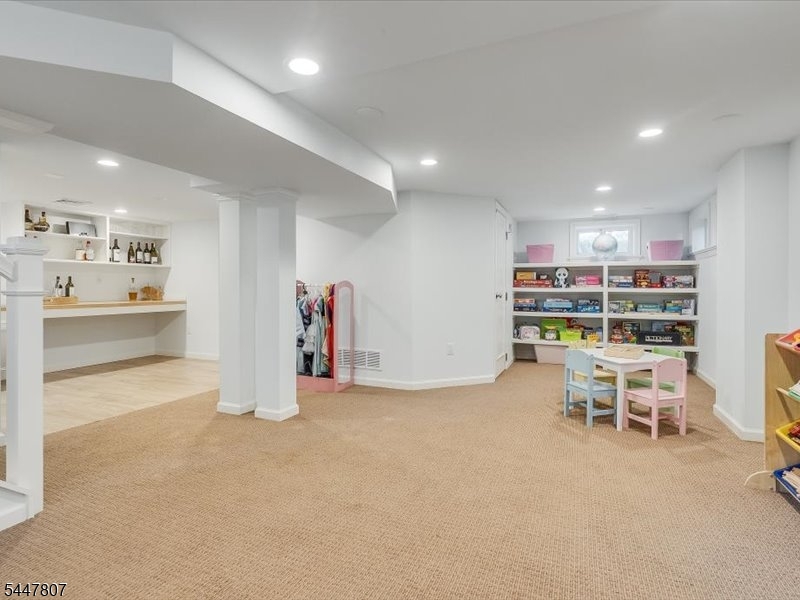 736 Fairacres Avenue Westfield NJ 07090