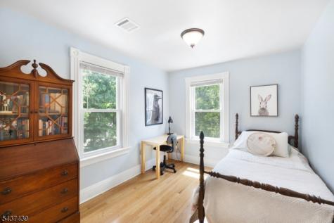 16 Sycamore Street Sussex NJ 07461