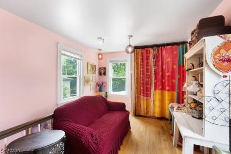 16 Sycamore Street Sussex NJ 07461