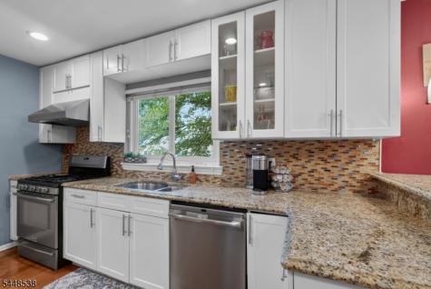 8 Oak Crest Road West Orange NJ 07052