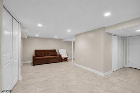 8 Oak Crest Road West Orange NJ 07052