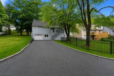 8 Oak Crest Road West Orange NJ 07052