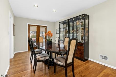 46 Surrey Road Clark NJ 07066