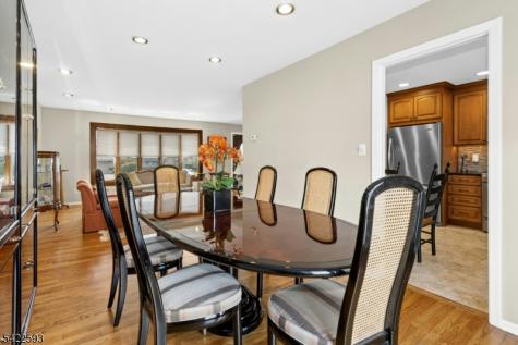 46 Surrey Road Clark NJ 07066