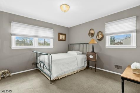 46 Surrey Road Clark NJ 07066