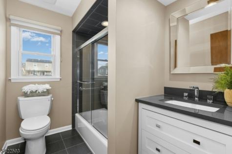 46 Surrey Road Clark NJ 07066