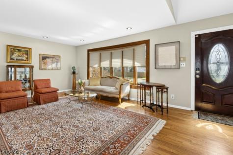 46 Surrey Road Clark NJ 07066