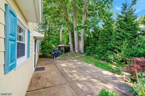 64 Fleetwood Drive Rockaway NJ 07866