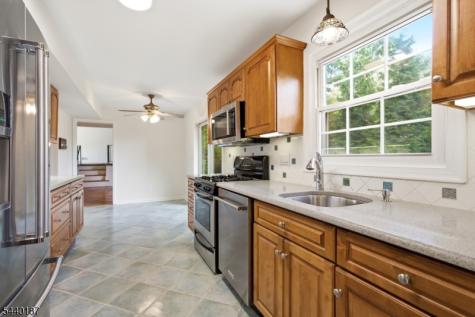 64 Fleetwood Drive Rockaway NJ 07866