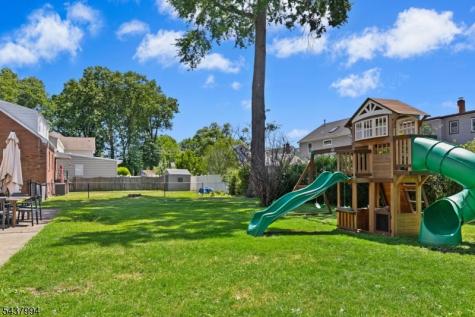 329 Maplewood Avenue Kenilworth NJ 07033