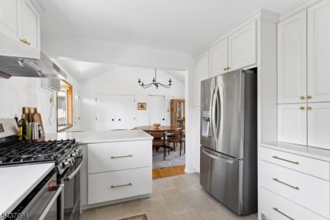 329 Maplewood Avenue Kenilworth NJ 07033