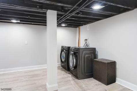 204 19TH Avenue Irvington NJ 07111