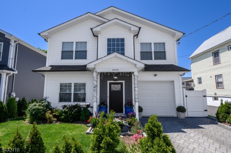 1019 Bishop Evans Way Linden NJ 07036