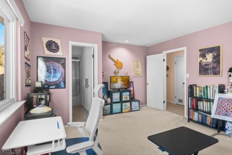 65 Glenview Avenue West Orange NJ 07052