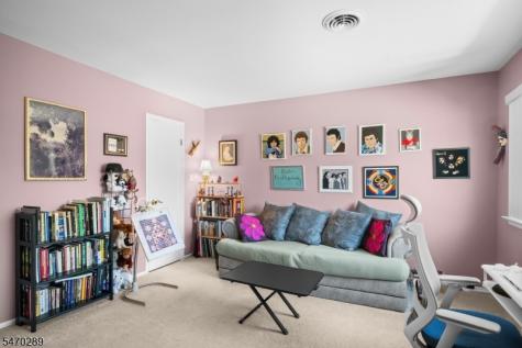 65 Glenview Avenue West Orange NJ 07052
