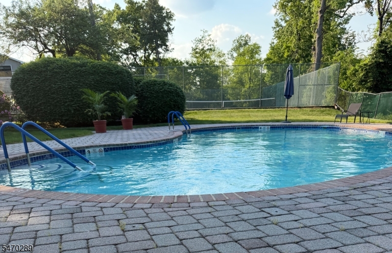 65 Glenview Drive West Orange NJ 07052