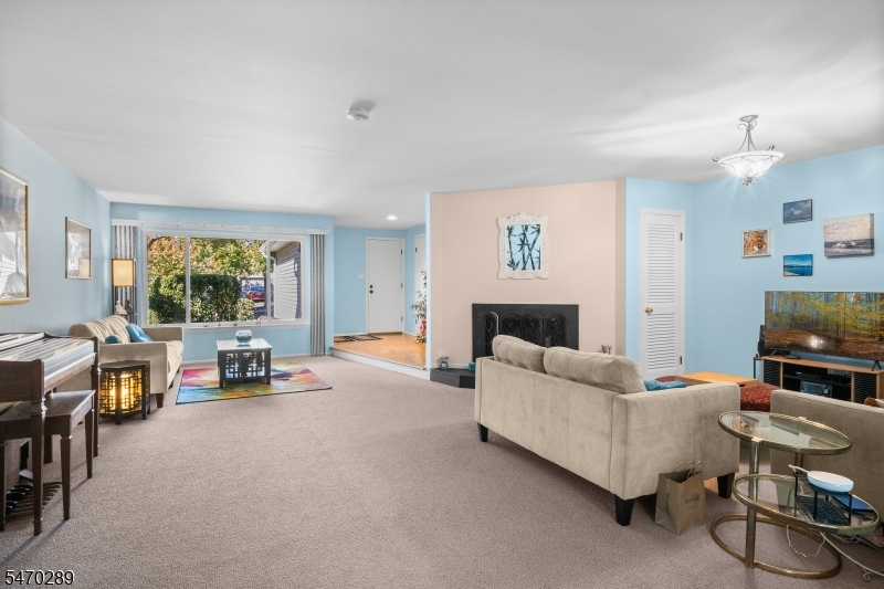 65 Glenview Avenue West Orange NJ 07052