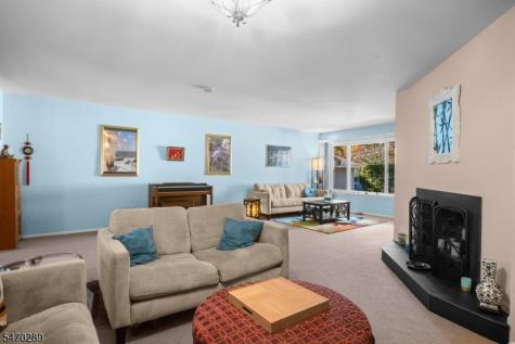 65 Glenview Avenue West Orange NJ 07052