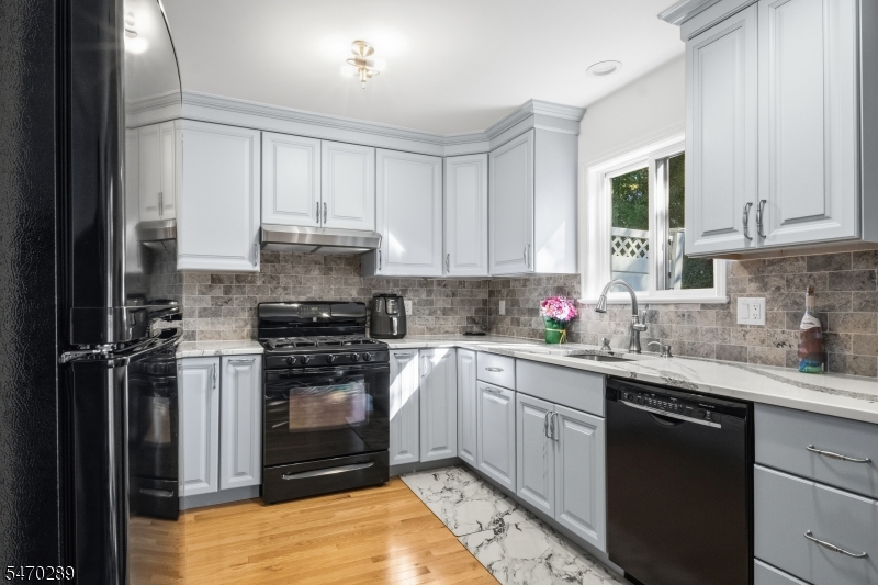 65 Glenview Avenue West Orange NJ 07052