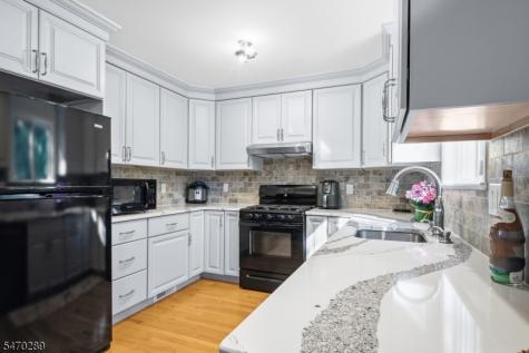 65 Glenview Avenue West Orange NJ 07052