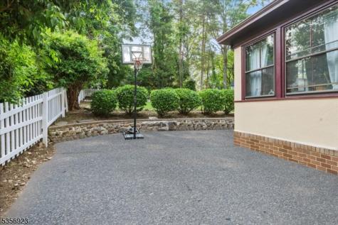 12 Harrison Avenue Montclair NJ 07042