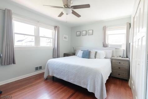 104 Hillcrest Terrace Roselle NJ 07203