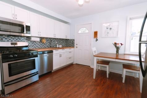 104 Hillcrest Terrace Roselle NJ 07203