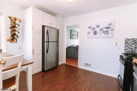 104 Hillcrest Terrace Roselle NJ 07203