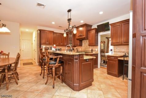 48 Ackerman Street Waldwick NJ 07463