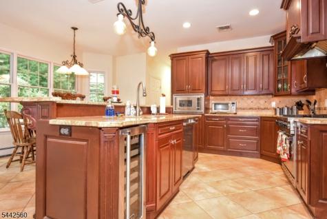 48 Ackerman Street Waldwick NJ 07463