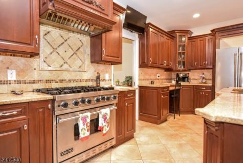 48 Ackerman Street Waldwick NJ 07463