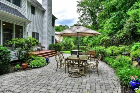 48 Ackerman Street Waldwick NJ 07463