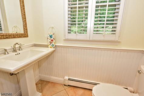 48 Ackerman Street Waldwick NJ 07463