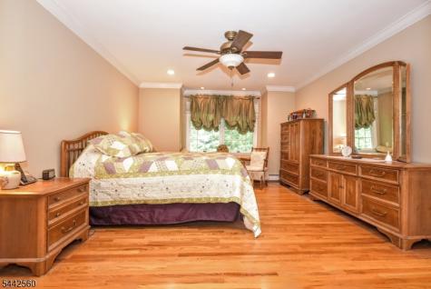 48 Ackerman Street Waldwick NJ 07463