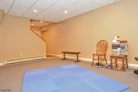 48 Ackerman Street Waldwick NJ 07463