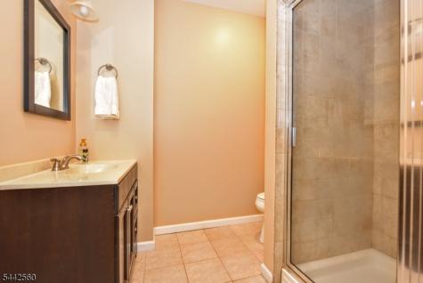 48 Ackerman Street Waldwick NJ 07463