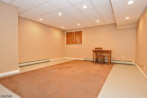 48 Ackerman Street Waldwick NJ 07463