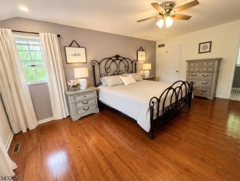 77 Plum Brook Road Raritan NJ 08822